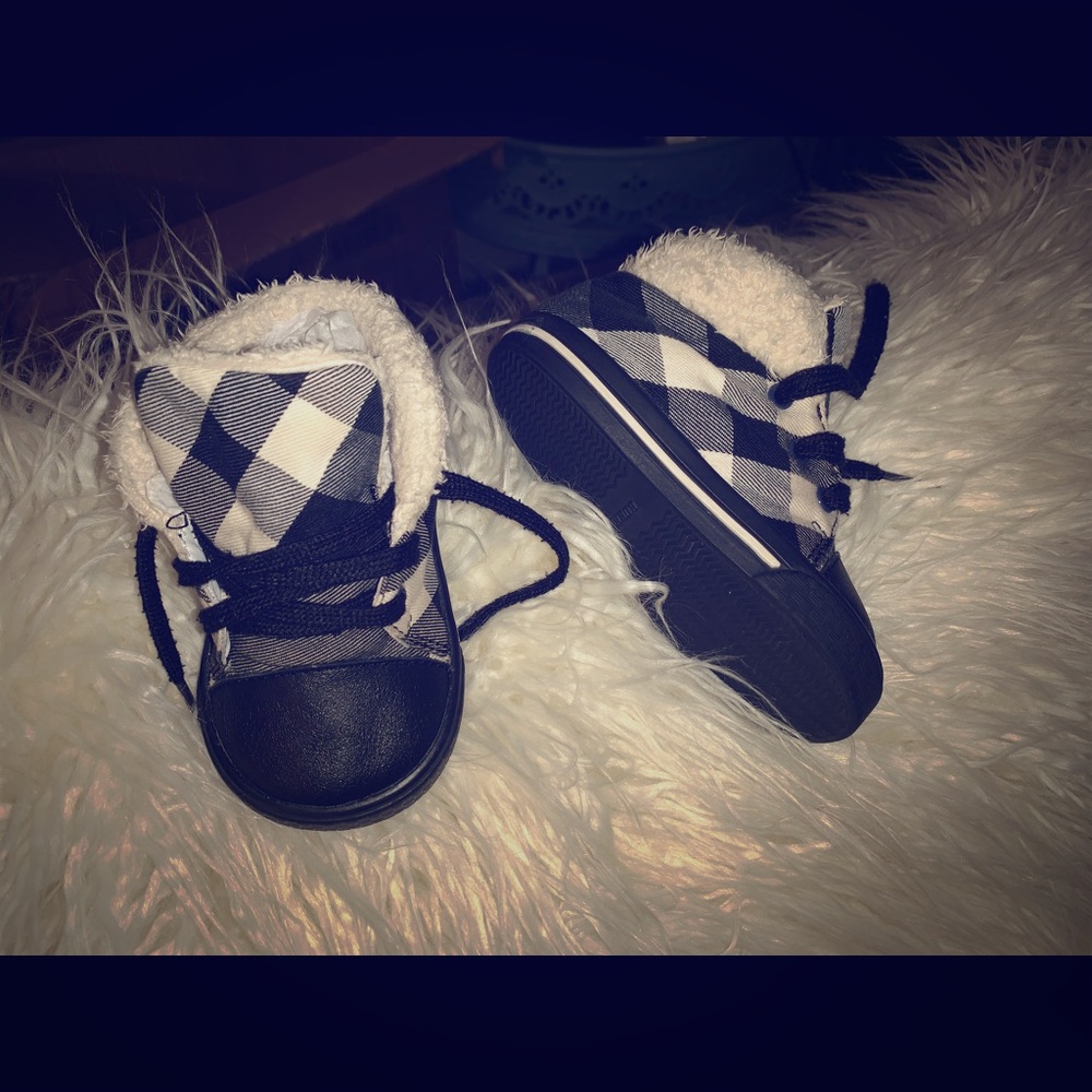 Toddler Burberry authentic shoes